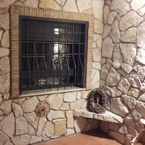 Rivestimento in pietra di Trani anticata