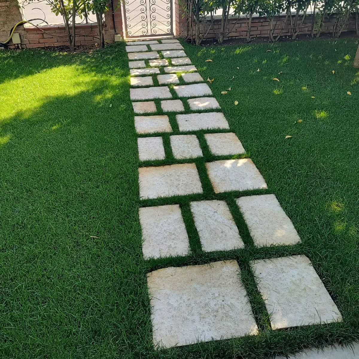 Camminamenti in Pietra di Trani squadrata