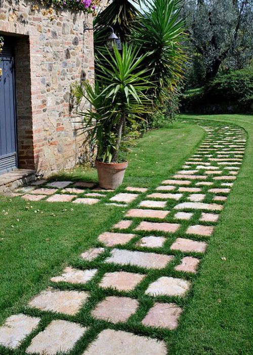 camminamenti in pietra di Trani